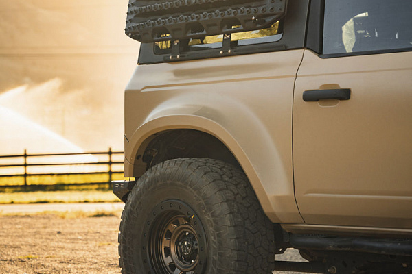 Фото дисков Black Rhino XPLORER Сатиновая темная медь на Ford Bronco
