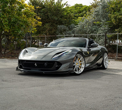 Фото дисков Anrky AN28 на Ferrari 812
