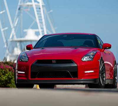 Фото дисков Vossen VFS-2 на Nissan GT-R