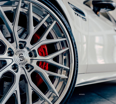 Фото дисков Strasse Wheels SV10M Deep Concave FS на Mercedes-Benz AMG GT I