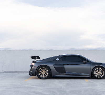 Фото дисков Strasse Wheels SV10 Track на Audi R8 (4S)