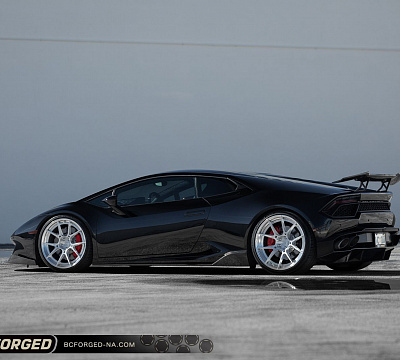 Фото дисков BC Forged HCA165 на Lamborghini Huracan