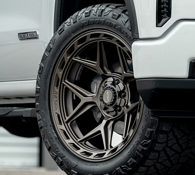 Фото дисков 4PLAY 4P55 на GMC Sierra IV