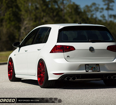 Фото дисков BC Forged RZ39 на Volkswagen Golf VII