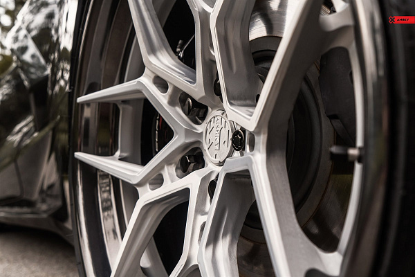 Фото дисков Anrky S3-X4 Сатиновый лак на Chevrolet Corvette C8