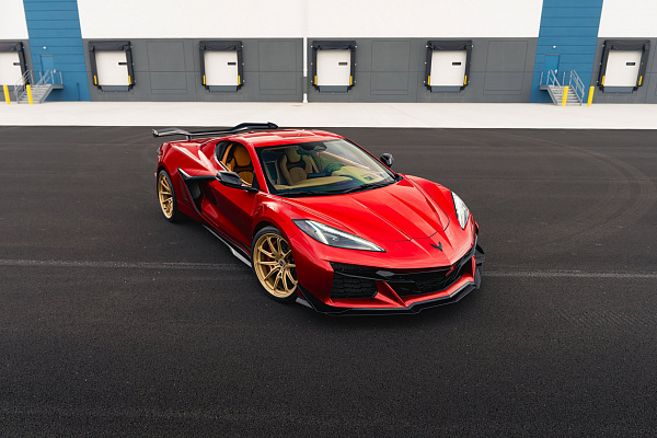 Фото дисков Brixton Forged PF11 R / RS Сатиновое золото на Chevrolet Corvette C8