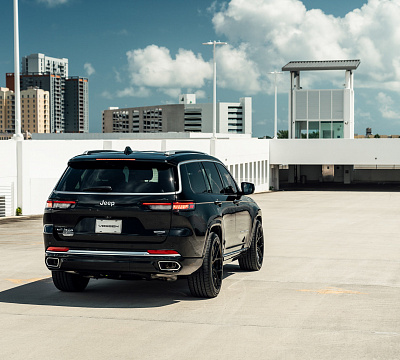 Фото дисков Vossen HF-5 на Jeep Grand Cherokee V