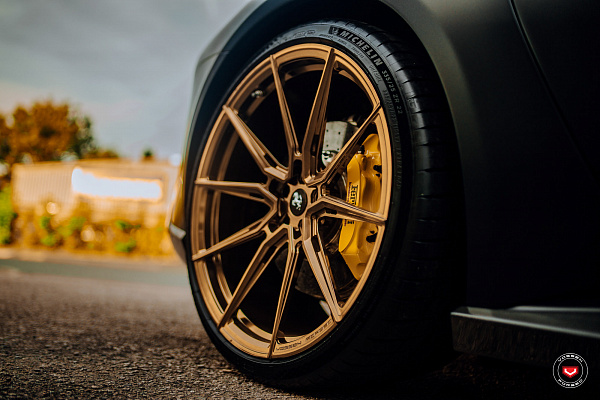 Фото дисков Vossen EVO-2R Глянцевое темное золото на Ferrari F12