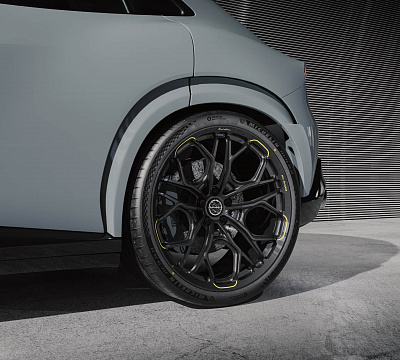 Фото дисков Brixton Forged PF14 R / RS на Ferrari Purosangue