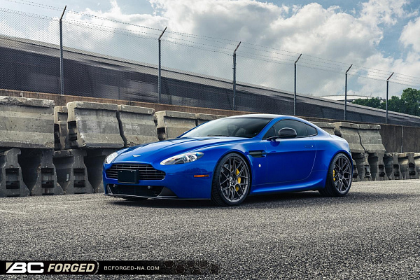 Фото дисков BC Forged KL12 Глянцевый тонированный лак на Aston Martin Vantage 3