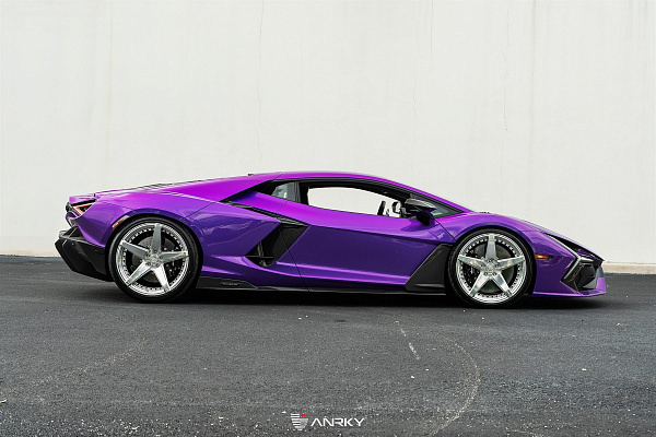 Фото дисков Anrky RS5.2 Полированный лак на Lamborghini Revuelto