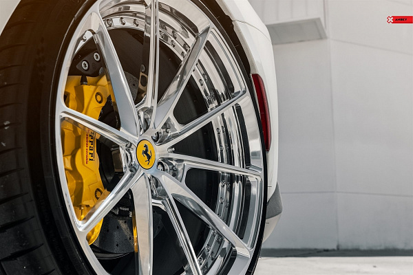 Фото дисков Anrky AN28 Полированный лак на Ferrari 812