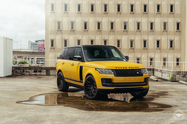 Фото дисков Vossen UV-1 Черный глянец на Land Rover Range Rover IV