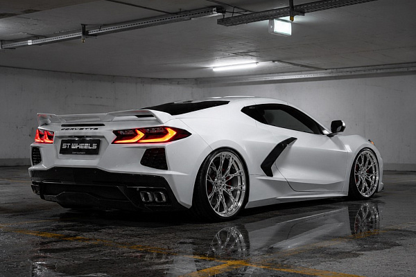 Фото дисков ST Wheels ST9 Полированный лак на Chevrolet Corvette C8