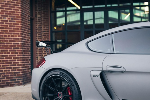 Фото дисков Brixton Forged R11-R Черный сатин на Porsche Cayman II