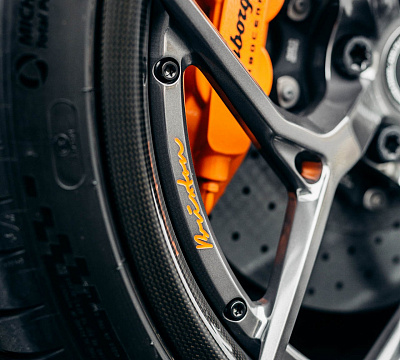 Фото дисков Brixton Forged PF5 на Lamborghini Aventador