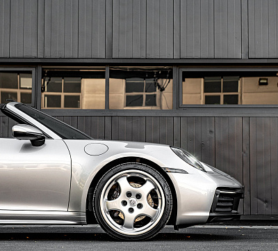 Фото дисков Kahn Cup 1 Remastered на Porsche 911 VIII