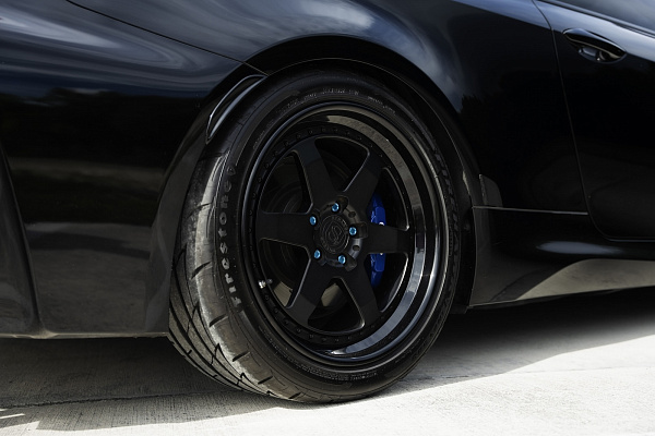 Фото дисков Strasse Wheels S6 Competition Черный матовый на Lexus RC