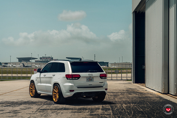 Фото дисков Vossen EVO-2 Глянцевая медь на Jeep Grand Cherokee IV