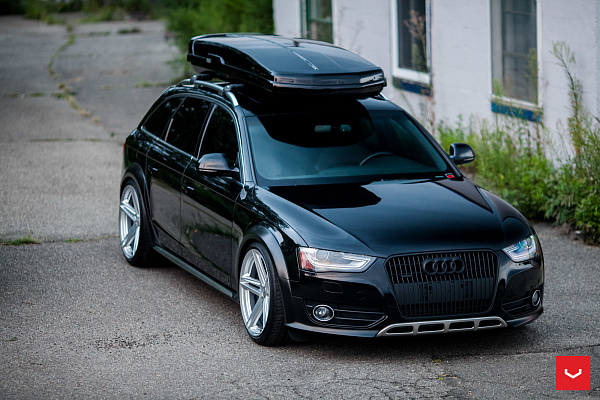 Фото дисков Vossen VFS-5 Серебро на Audi A/S/RS 4 (B8)