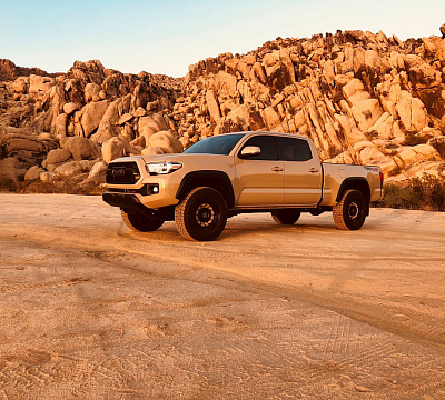 Фото дисков Black Rhino ARSENAL на Toyota Tacoma III
