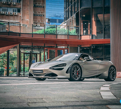 Фото дисков Vossen EVO-2R на McLaren 720S