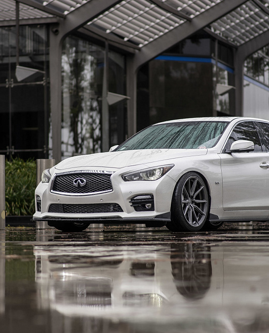 Фото дисков HF-3 Глянцевый графит на Infiniti Q50