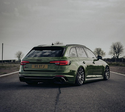 Фото дисков Rotiform OZR на Audi A/S/RS 4 (B9)