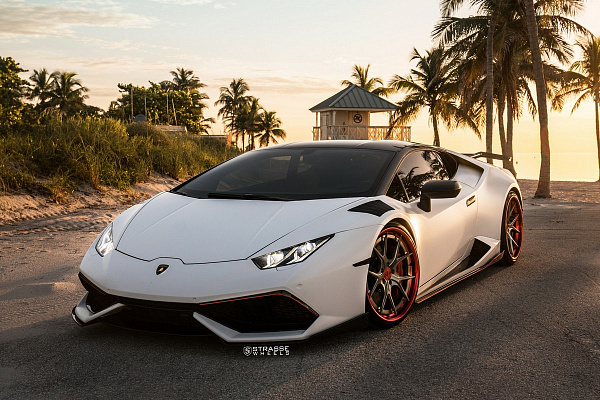 Фото дисков Strasse Wheels SM5R Deep Concave Другой цвет на Lamborghini Huracan