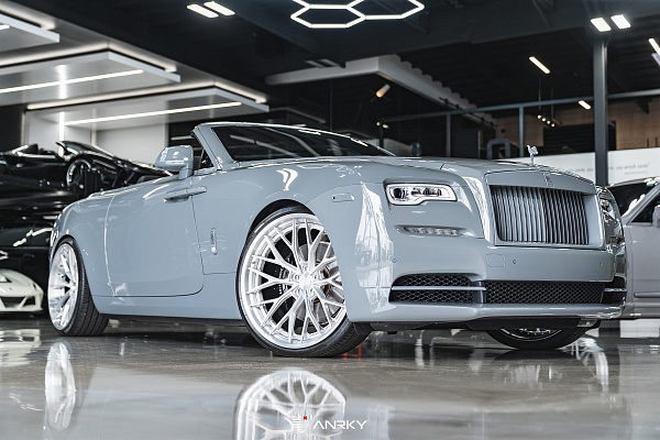Фото дисков Anrky AN30 Глянцевый лак на Rolls-Royce Wraith