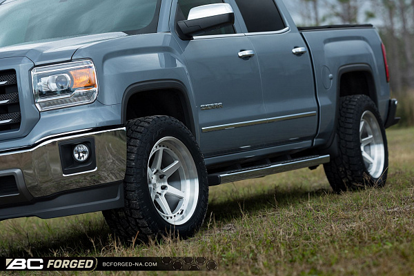 Фото дисков BC Forged LE61 // MLE61 Глянцевый лак на GMC Sierra III