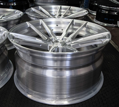 ADV.1 ADV5.2 M.V2 CS