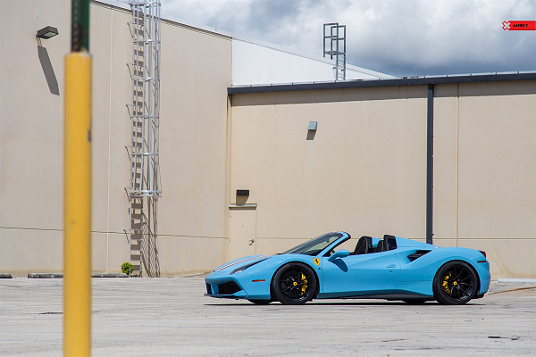 Фото дисков Anrky AN12 Черный сатин на Ferrari 488