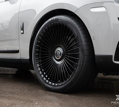 Фото дисков Vossen S17-16 на Rolls-Royce Cullinan