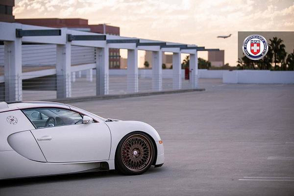 Фото дисков HRE 501 Сатиновая бронза на Bugatti Veyron