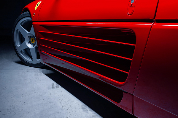 Фото дисков HRE 305M Серебро на Ferrari F355