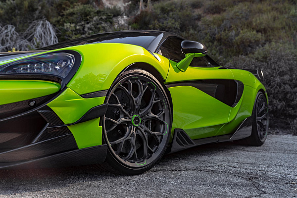 Фото дисков Brixton Forged PF14 R / RS Сатиновый темный лак на McLaren 600