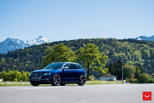 Фото дисков Vossen CV3 Глянцевый графит на Audi Q5 (8R)
