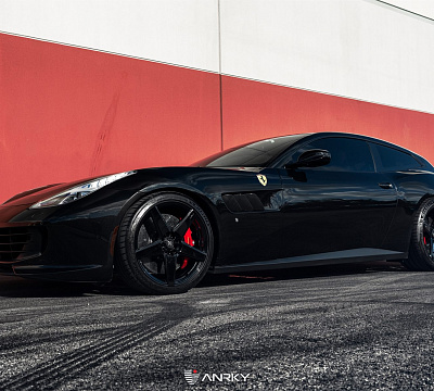 Фото дисков Anrky RS5.1 на Ferrari GTC4Lusso