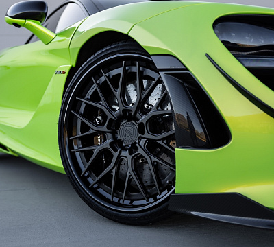 Фото дисков Strasse Wheels SV10M Deep Concave FS на McLaren 720S
