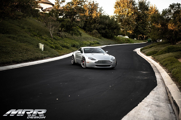 Фото дисков MRR FS06 Глянцевый тонированный лак на Aston Martin Vantage 3