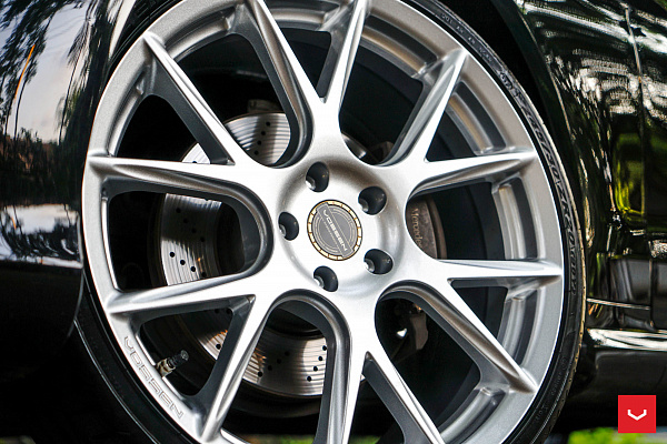 Фото дисков Vossen VFS-6 Серебро на Mercedes-Benz E-Class (W212, S212, C207)
