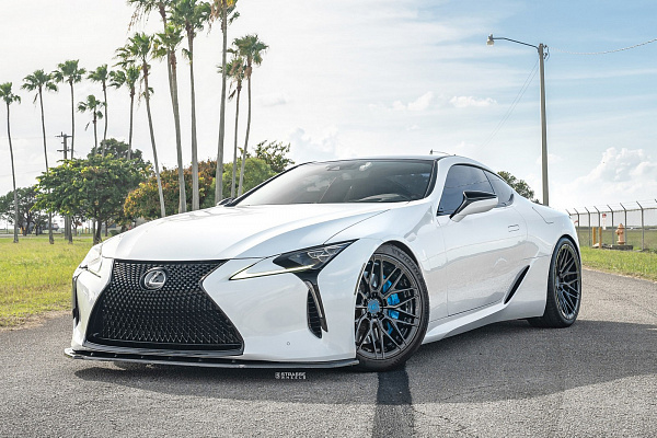 Фото дисков Strasse Wheels SV10M Deep Concave Duoblock Другой цвет на Lexus LC 500