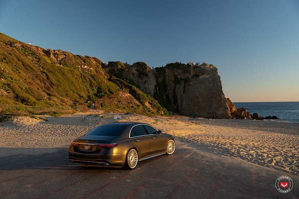 Фото дисков Vossen S17-13 Глянцевый лак на Mercedes-Benz S-Class (W223)