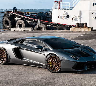 Фото дисков Strasse Wheels SV10M Track на Lamborghini Aventador