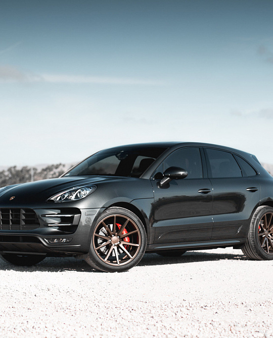 Фото дисков VFS-1 Сатиновая бронза на Porsche Macan I