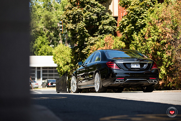 Фото дисков Vossen S17-13 Глянцевый лак на Mercedes-Benz S-Class (W222, C217)