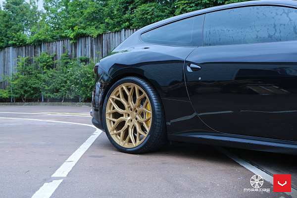 Фото дисков Vossen HF-2 Глянцевое золото на Ferrari GTC4Lusso