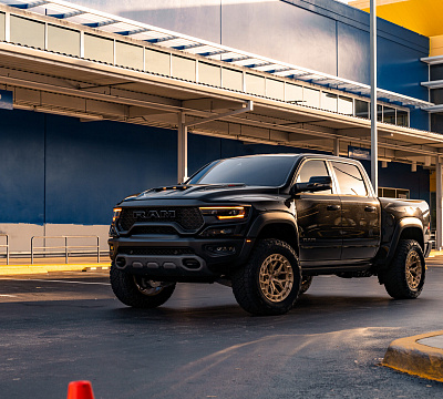 Фото дисков Vossen LC3-01T на Ram 1500 V