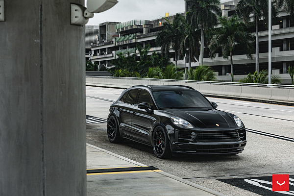 Фото дисков Vossen HF-5 Черный глянец на Porsche Macan I